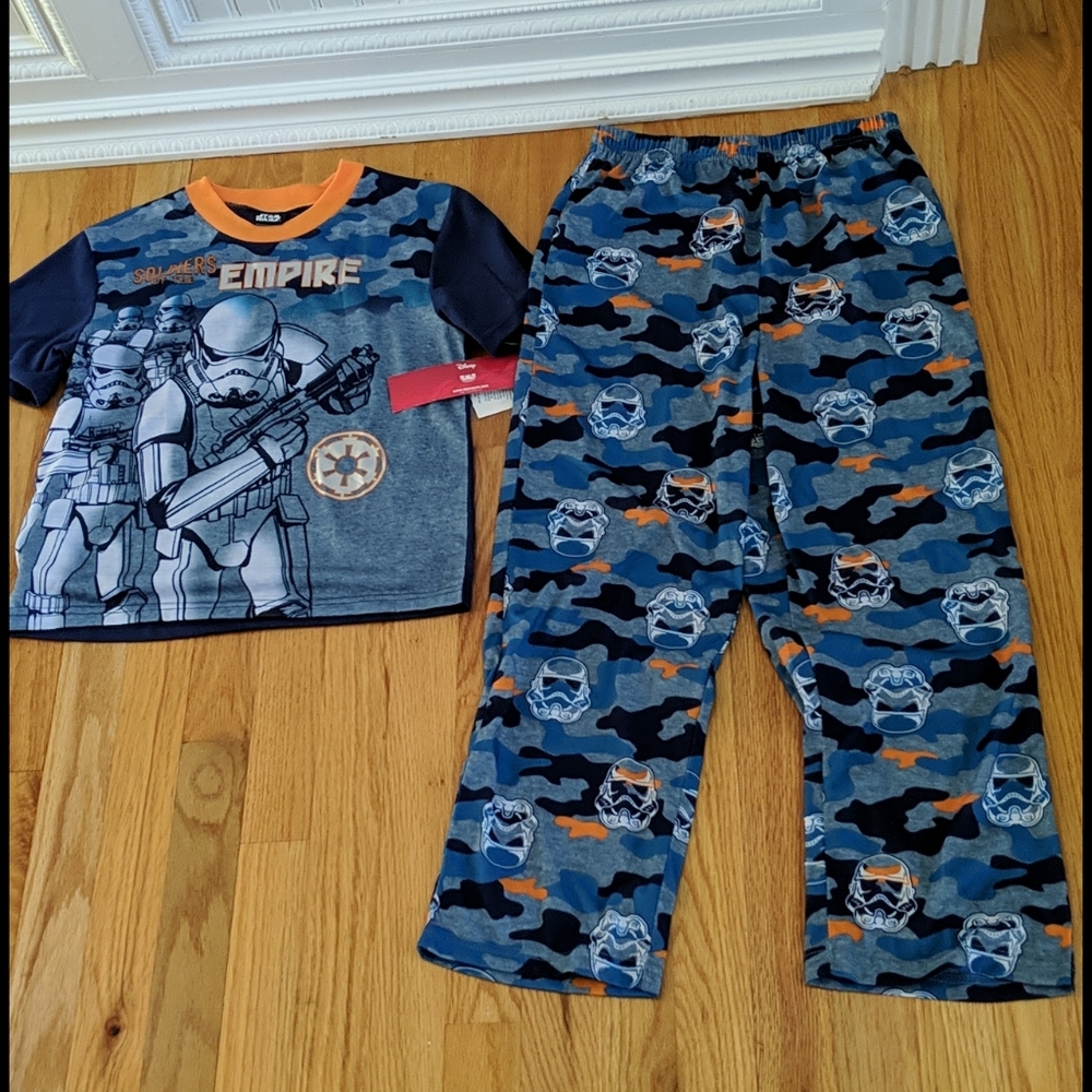 Boys Star Wars Pajama Set. Size 12. NWT